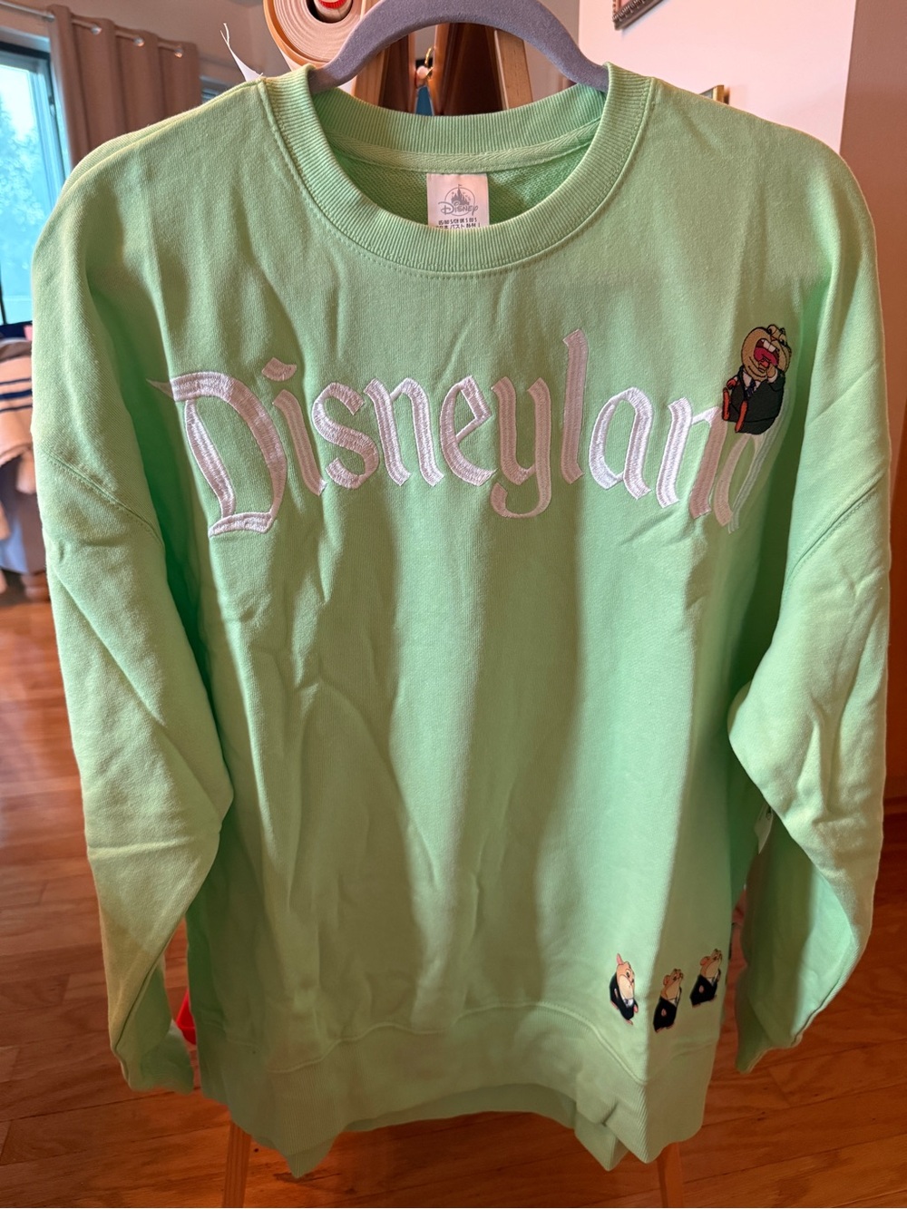 Disney Disneyland Zootopia Nick Wilder Green Crewneck Sweater S